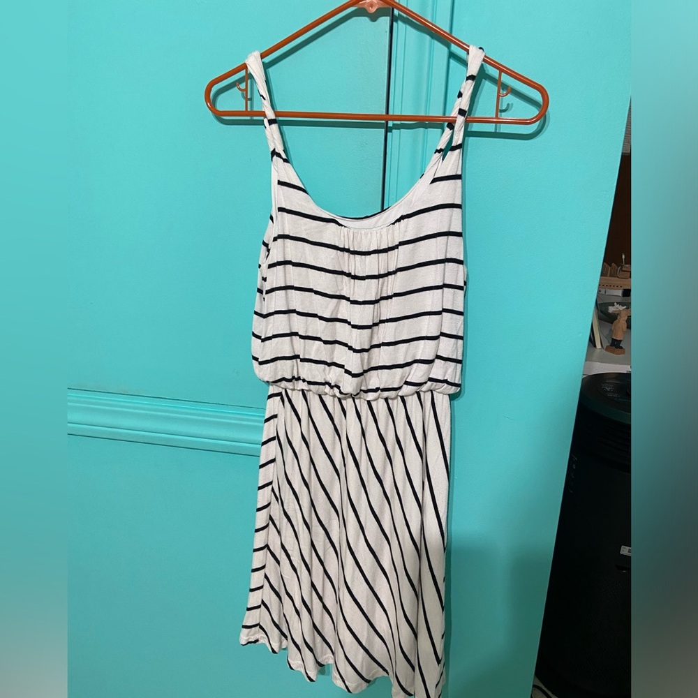 love...ady Black and White Patterned Dress